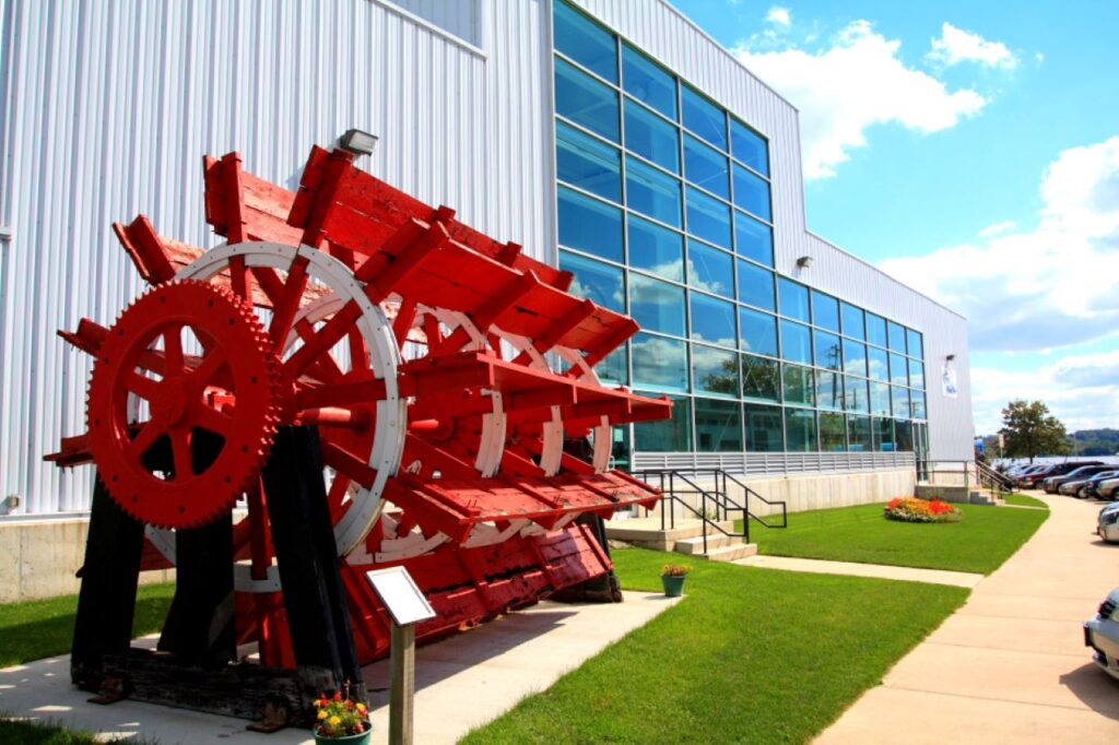 Buffalo Bill Museum and Lone Star Steamer Display