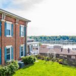 Crane & Pelican Café