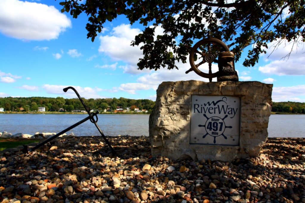 LeClaire Levee and Boat Ramp