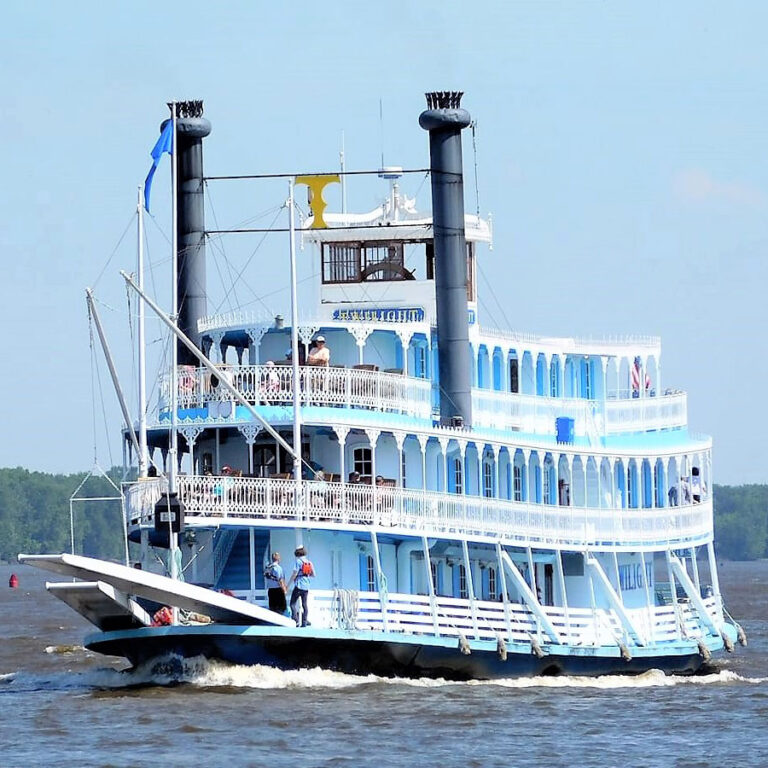 riverboat cruise leclaire iowa