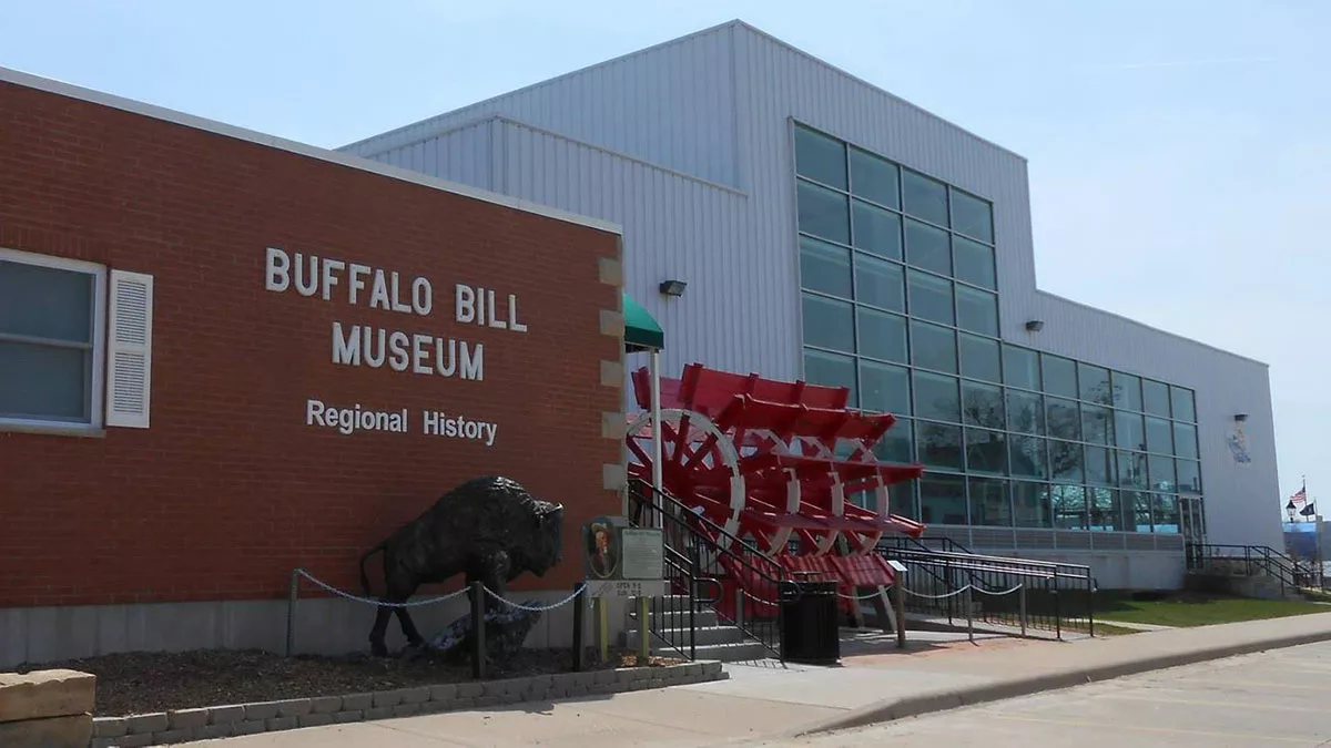 image of the front of the Buffalo Bill Museum